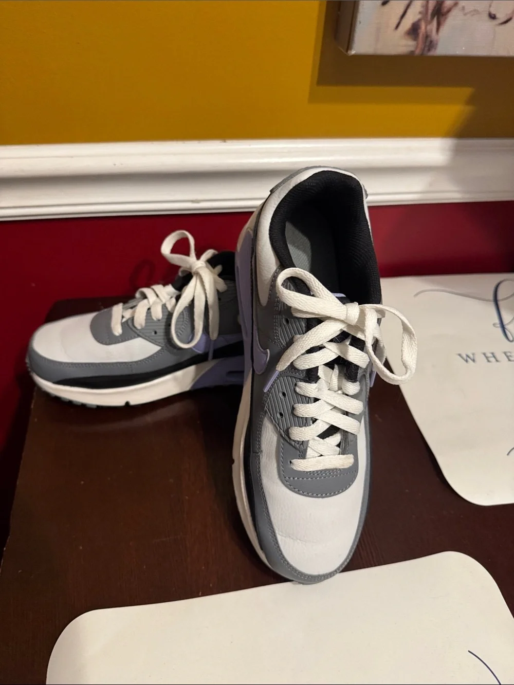 Nike Youth  Air Max Light Thistle size 6 Y  Sneakers in White, Gray & Lavender